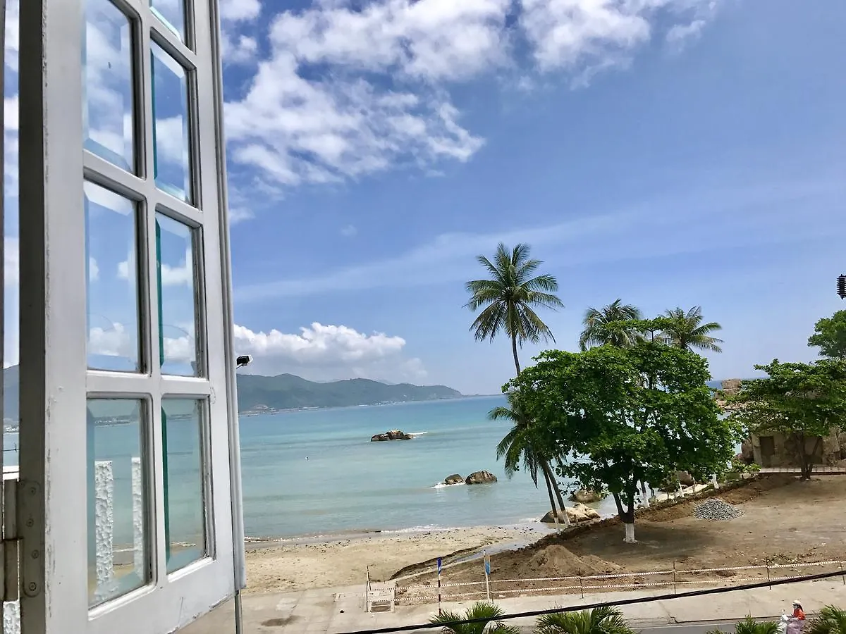 Vivid Seaside Homestay نها ترانج
