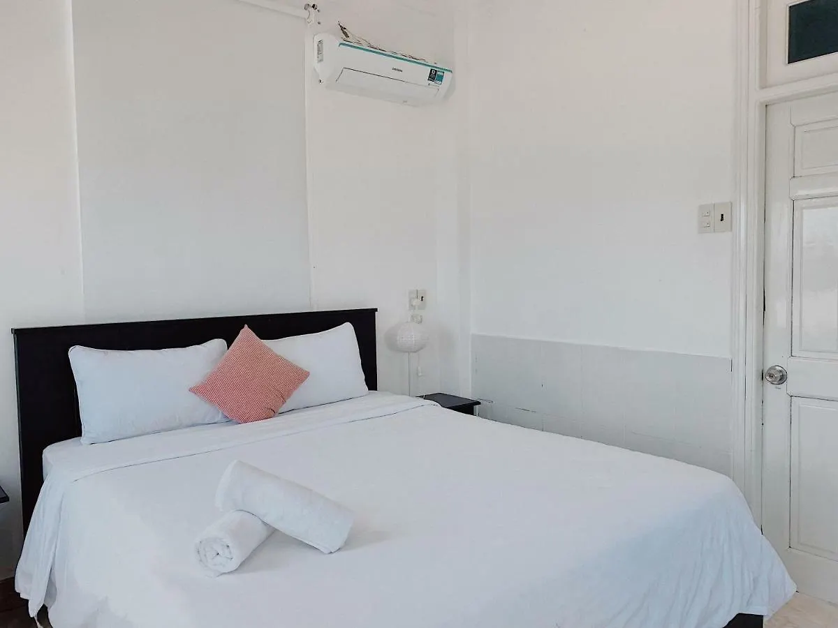 Vivid Seaside Homestay نها ترانج